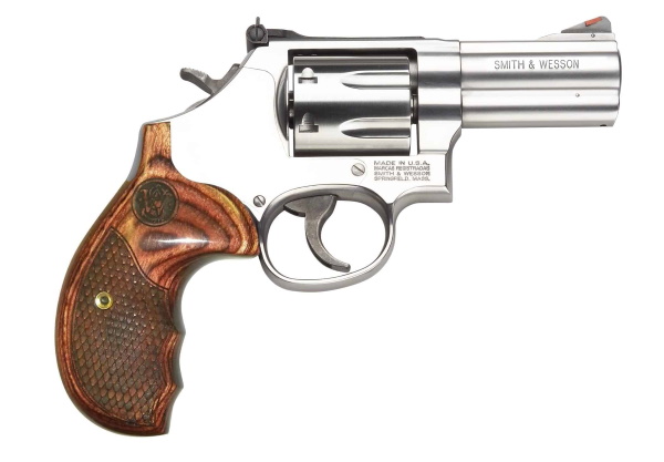 smith wesson 686 plus deluxe r