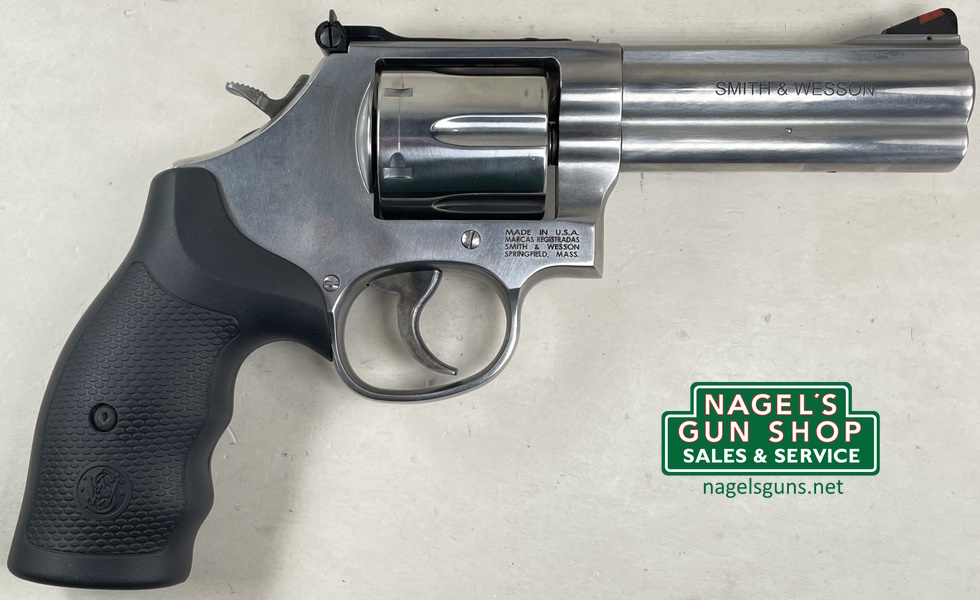 Smith & Wesson 686 357 Magnum Revolver
