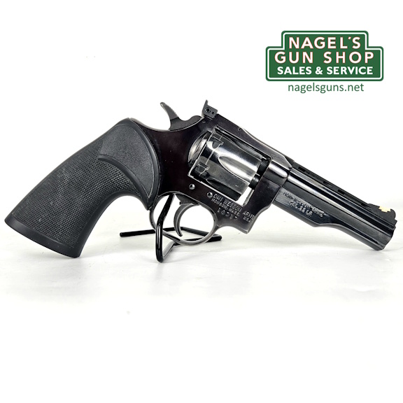 Dan Wesson Model V-22 22LR Revolver