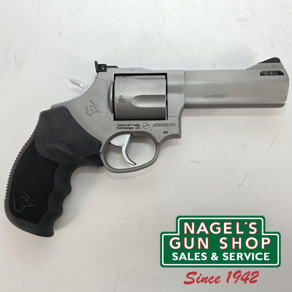 Taurus Tracker 44 Magnum Revolver
